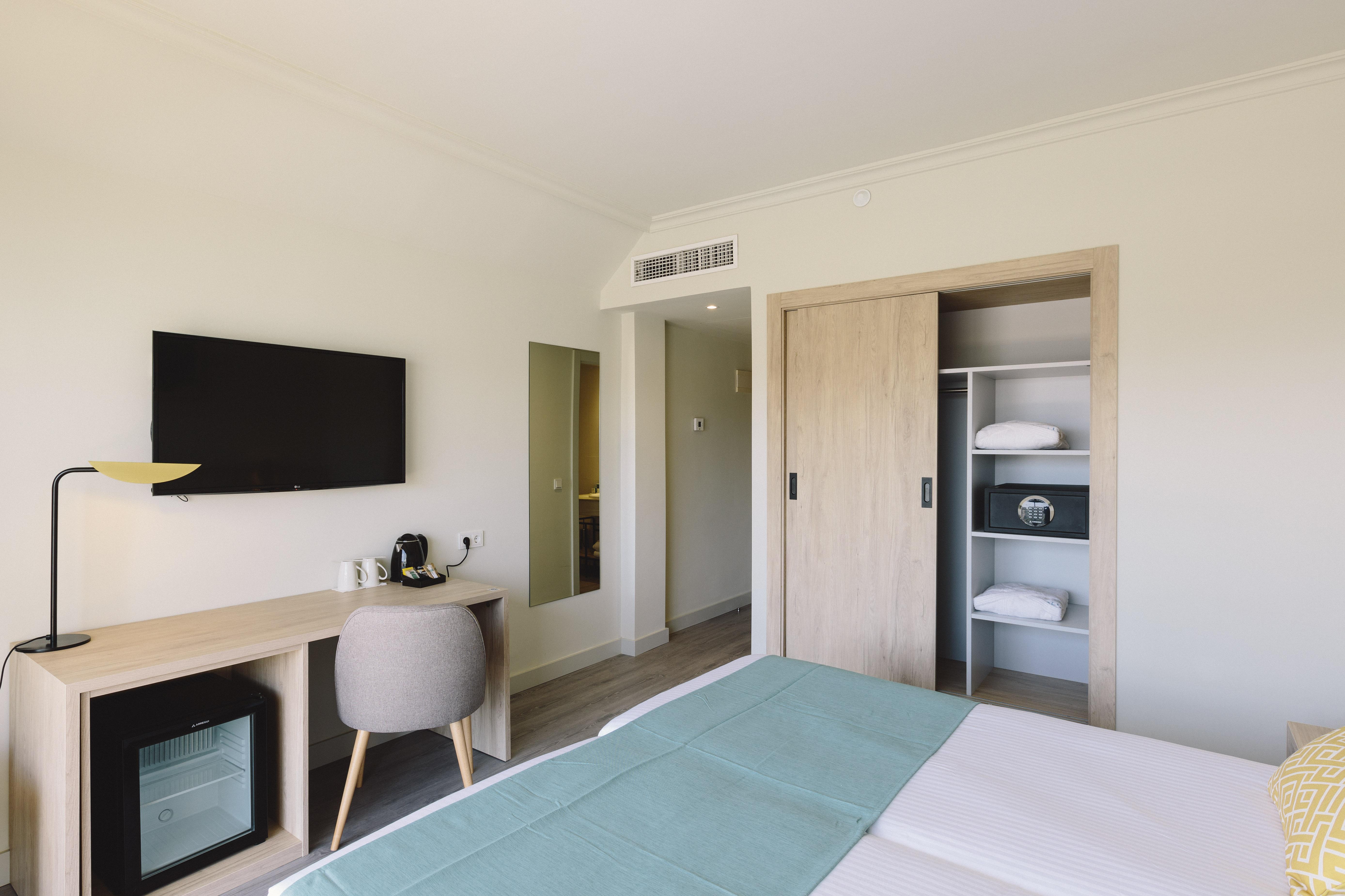 Aluasoul Palma Hotel Adults Only Can Pastilla  Exterior photo